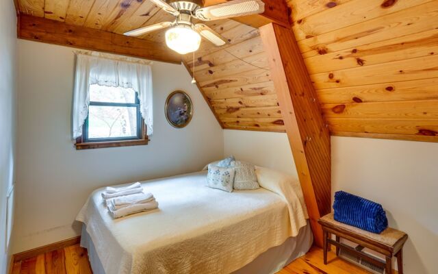 Lakefront Sunrise Beach Cabin w/ Private Dock!