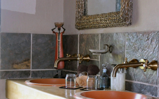 Roamers Rest Safari Lodge