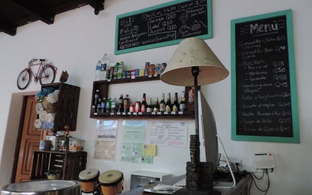 Hostal Antigueño - Hostel