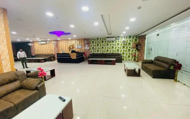 Hotel Paras R Inn