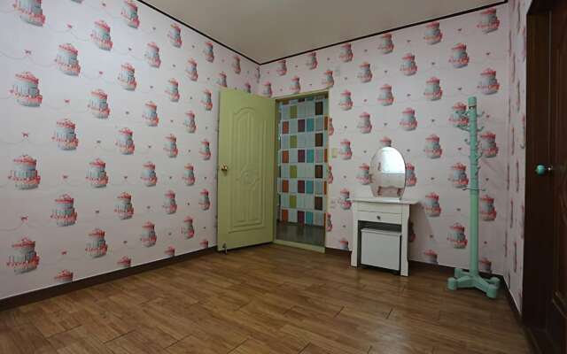 Taean Albatross Pension