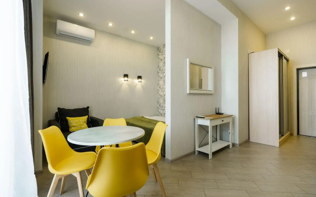 Apartment Sea Breeze on Belorusskaya Street