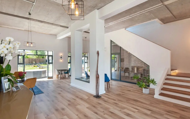 Glow Boutique Suites