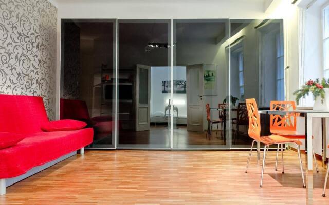 Goodnight Warsaw Apartments