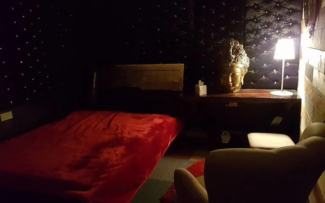Manchester Party Pad