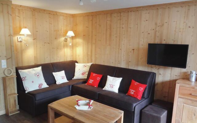 Simplistic Apartment in Méribel near Les 3 Vallées