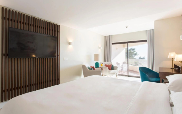 Four Points by Sheraton Sesimbra