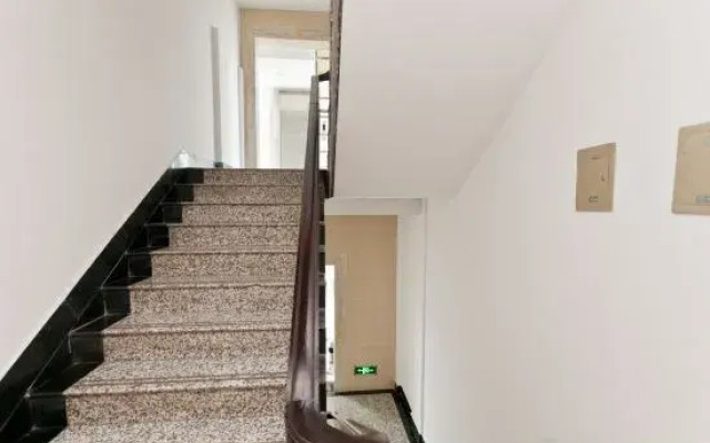 Lanfei Hotel (Anji Jiuzhou Changshuo Plaza)