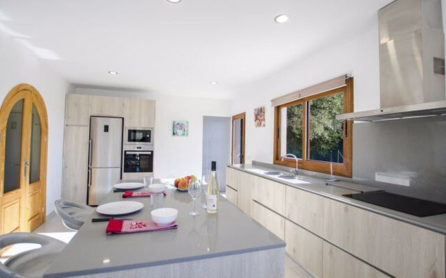 House Es Cos Moscari