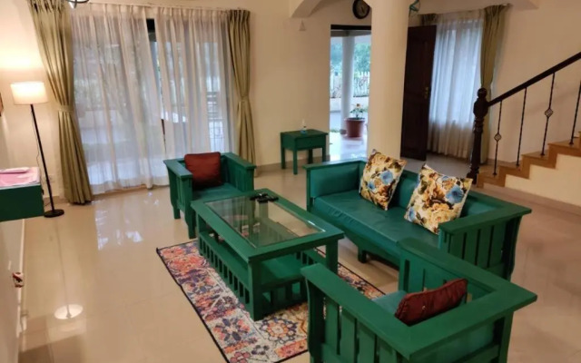 TreeHouse Blue Hotel & Villas