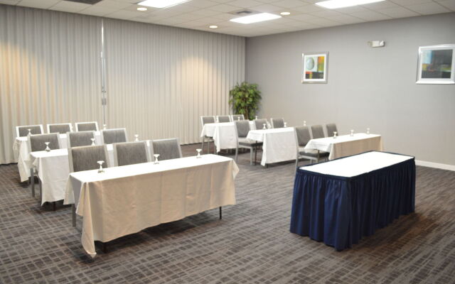 Best Western Cascadia Inn