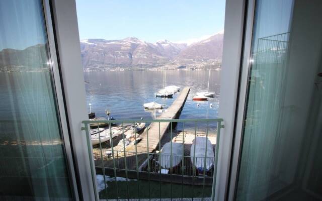 The Green House on the Lake