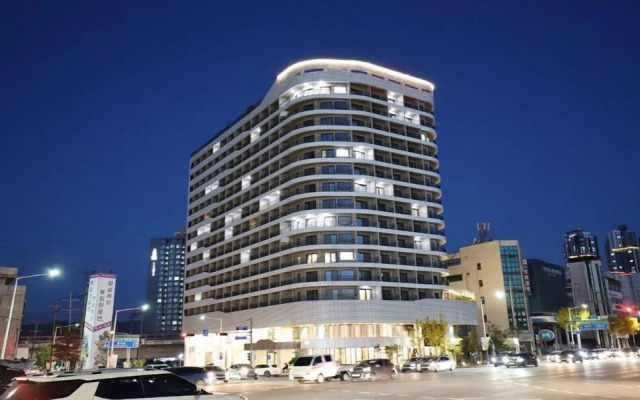Chuncheon Eston Hotel