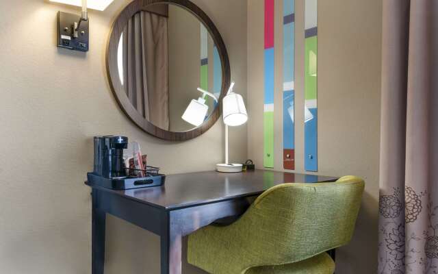 Comfort Inn & Suites Toledo North