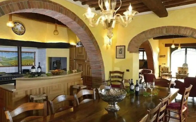 Tuscan Villa With Sauna
