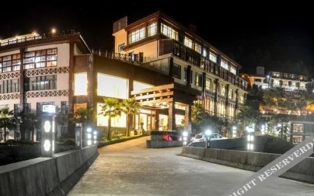 Yulongshan Dong Spring Resort