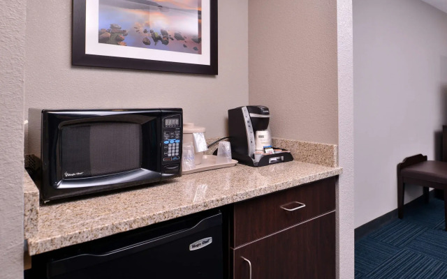 Best Western St. Clairsville Inn & Suites