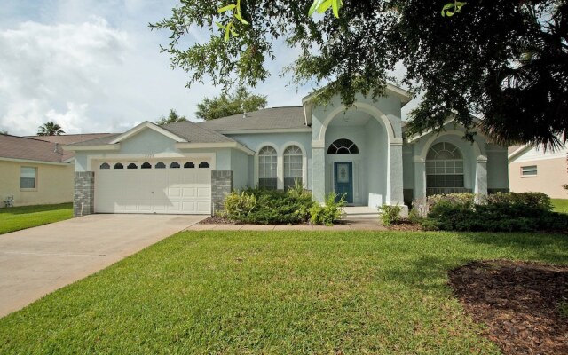 Greater Groves-4 Bedrooms home w/pool-5204GG