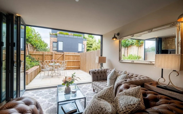 Contemporary Luxury Town House Cheltenham