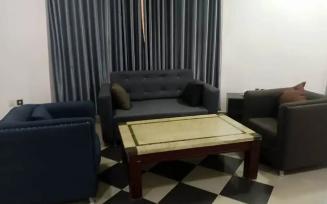 4th Apartment and Suites