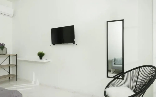 Bubbles Apartment- At002