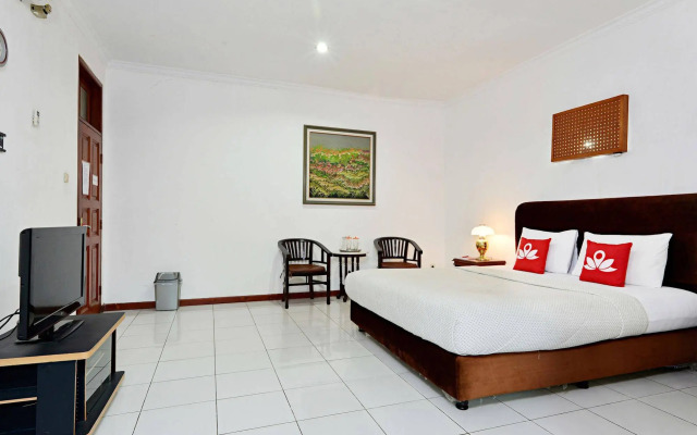 Zenrooms Villa Duta