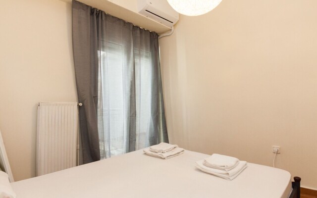 Luxury Pireas Stay New 2BR Urban Escape