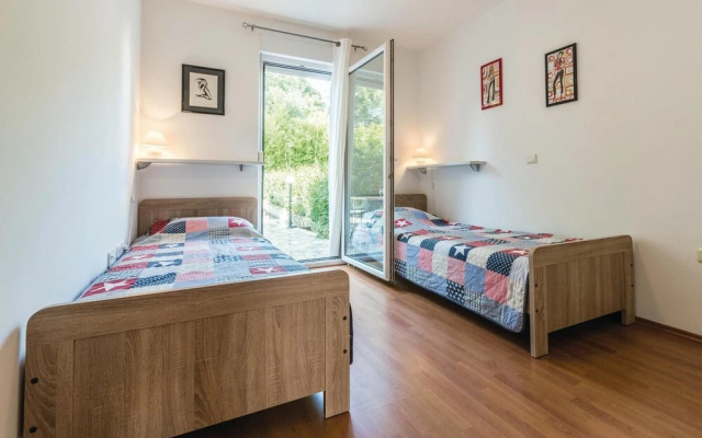 Nice Home in Kukci With Wifi and 2 Bedrooms - Hotel in Porec - Photo 2