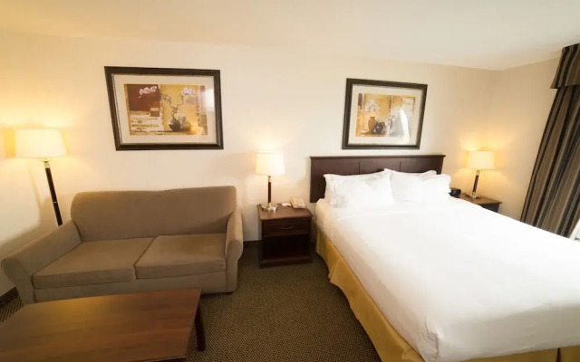 Holiday Inn Express Hotel & Suites WHITECOURT, an IHG Hotel