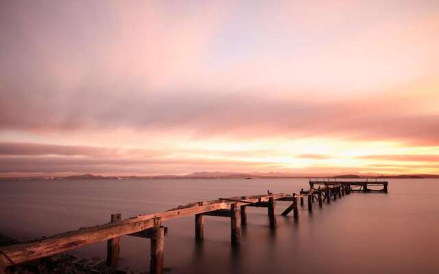 Aberdour Hotel & Stables Rooms