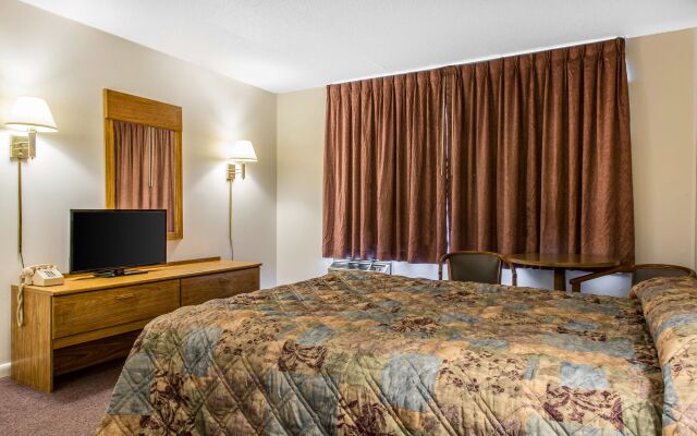 Rodeway Inn Waterford - New London