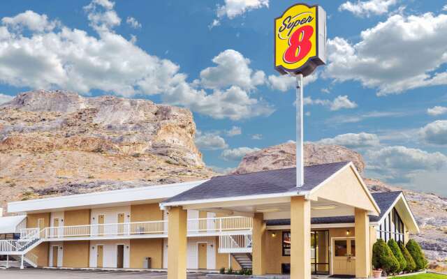 Super 8 by Wyndham Wendover