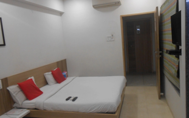 OYO 14455 Hotel Balaji Inn