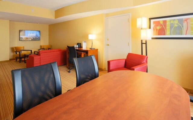 Courtyard by Marriott Boston Waltham