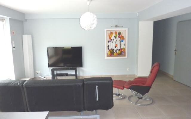 Un Appartement sur Pompidou - Metz