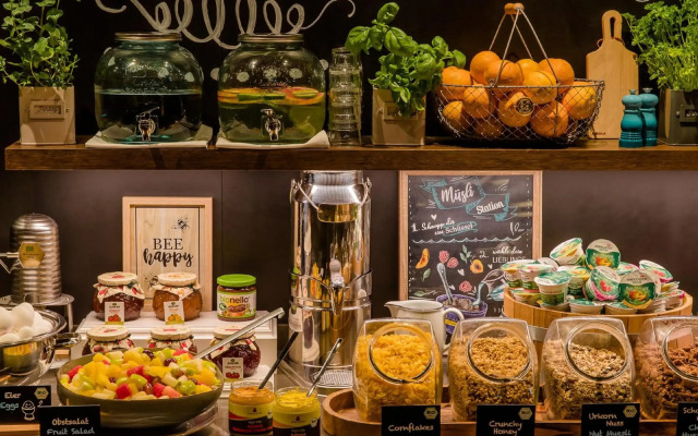 Motel One Berlin - Alexanderplatz