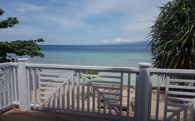 Meno Mojo Beach Resort
