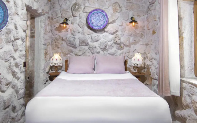 Cappadocia Çavuşin Stone House