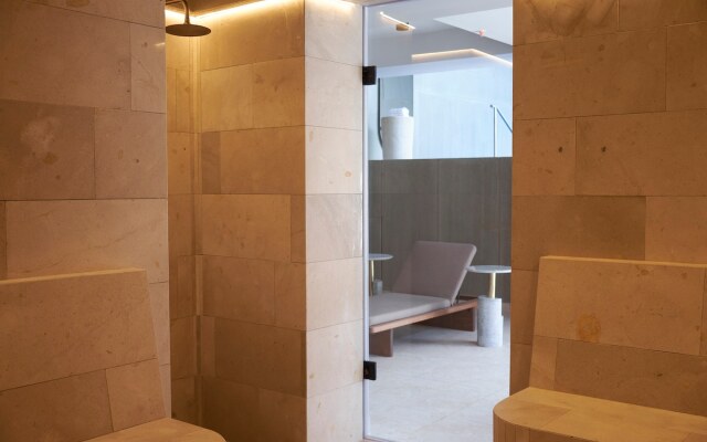 Icon 100 Studio Loft 300