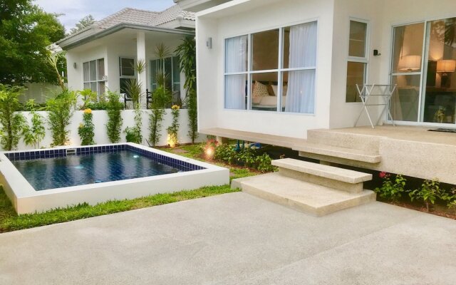 2 Bedroom Luxury House Near Beach