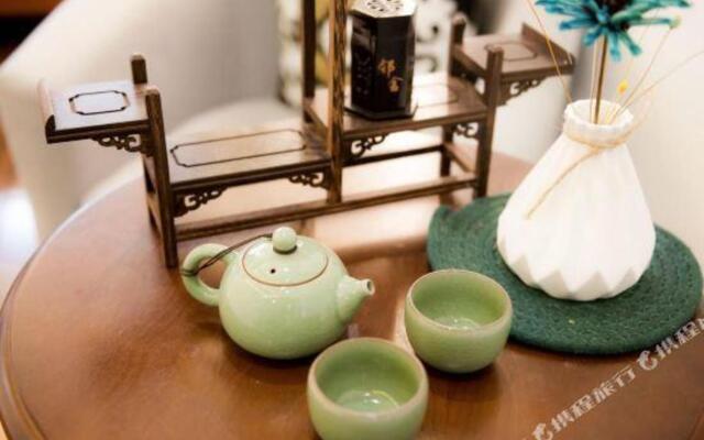 Jiuqi Wuzhen Linshe Art Hotel
