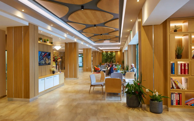 Diamond Hotel