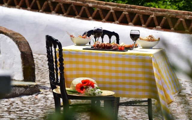 Pousada Convento de Arraiolos - Historic Hotel