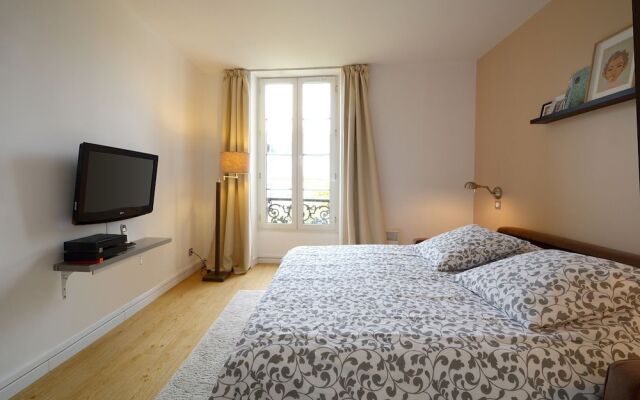 HolidaysInParis - Bourg Tibourg