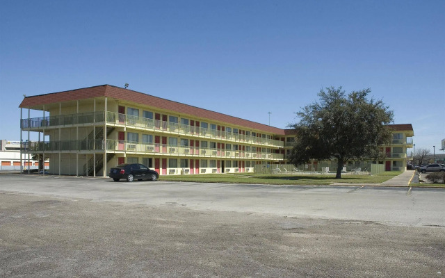 OYO Hotel Houston Southwest I-69
