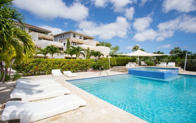 Blue Bay Green View
