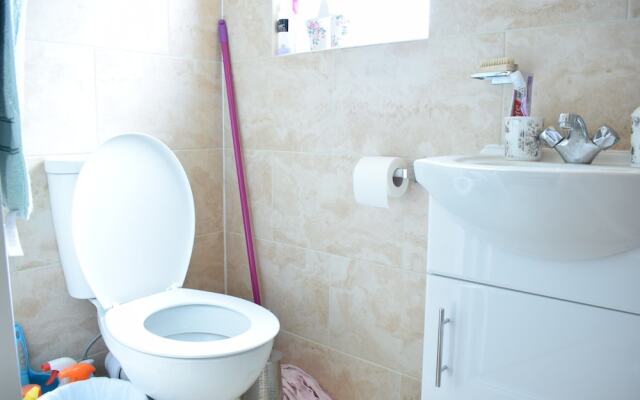 Cosy 1 Bedroom Apartment in West Kensington