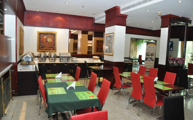 Claridge Hotel