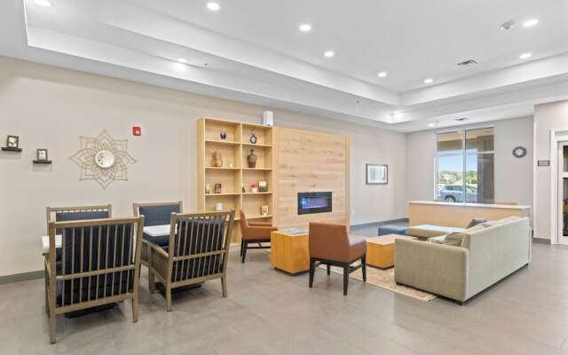 Country Inn &amp; Suites by Radisson, Savannah Airport, GA