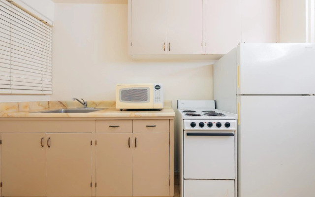 Waikiki Heritage Hotel